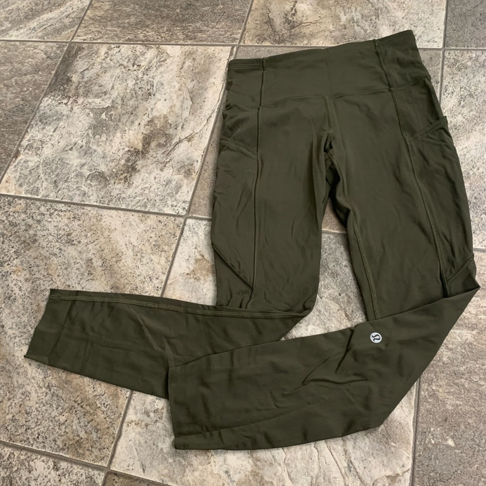 Lululemon leggings size 4